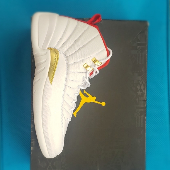 JORDAN RETRO 12 FIBA 2019 - Picture 6 of 8